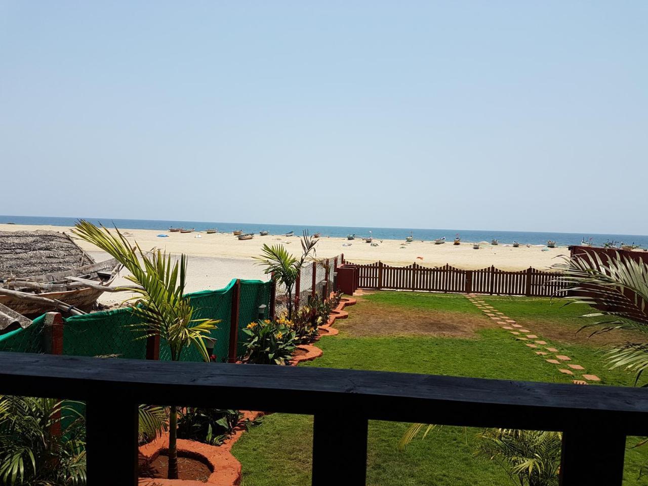 Klub Khavana- The Exclusive Beachfront Resort Vengurla Exterior foto